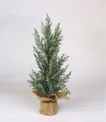 Albero di pino per Natale con base in tessuto